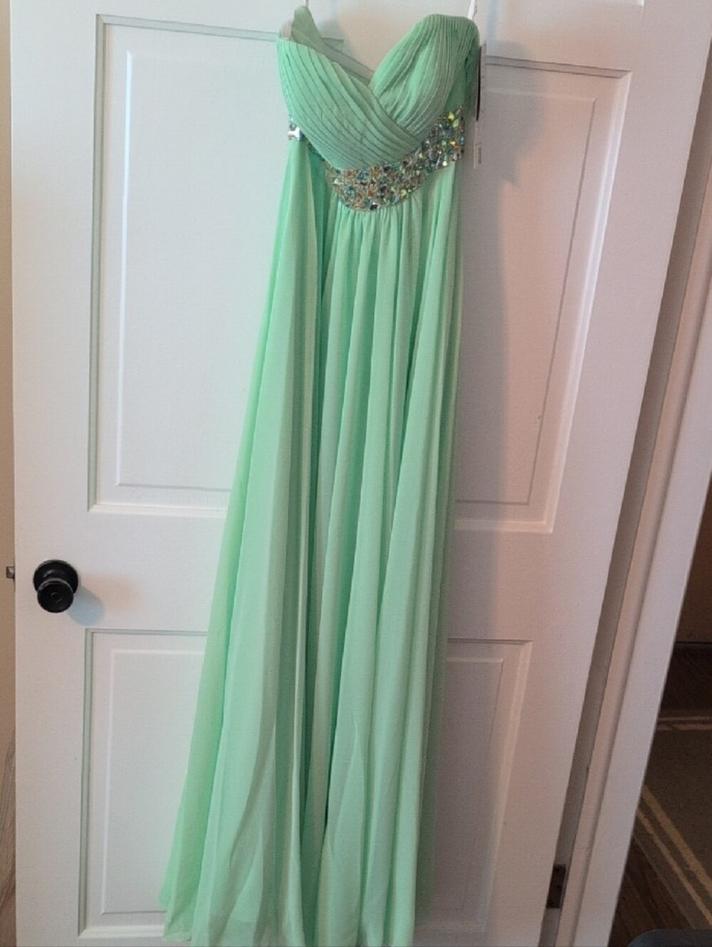 NWT - Size 4 -Strapless Pistachio Green Chiffon Evening Dress with Crystal Waist